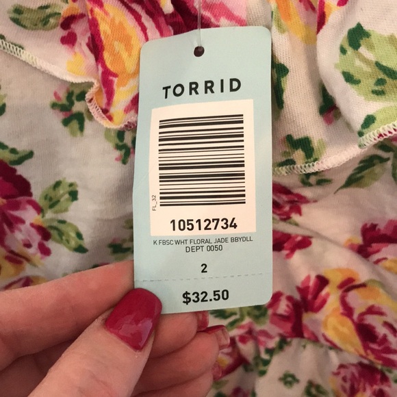 NWT Torrid Rose Ruffle Top - Picture 5 of 9